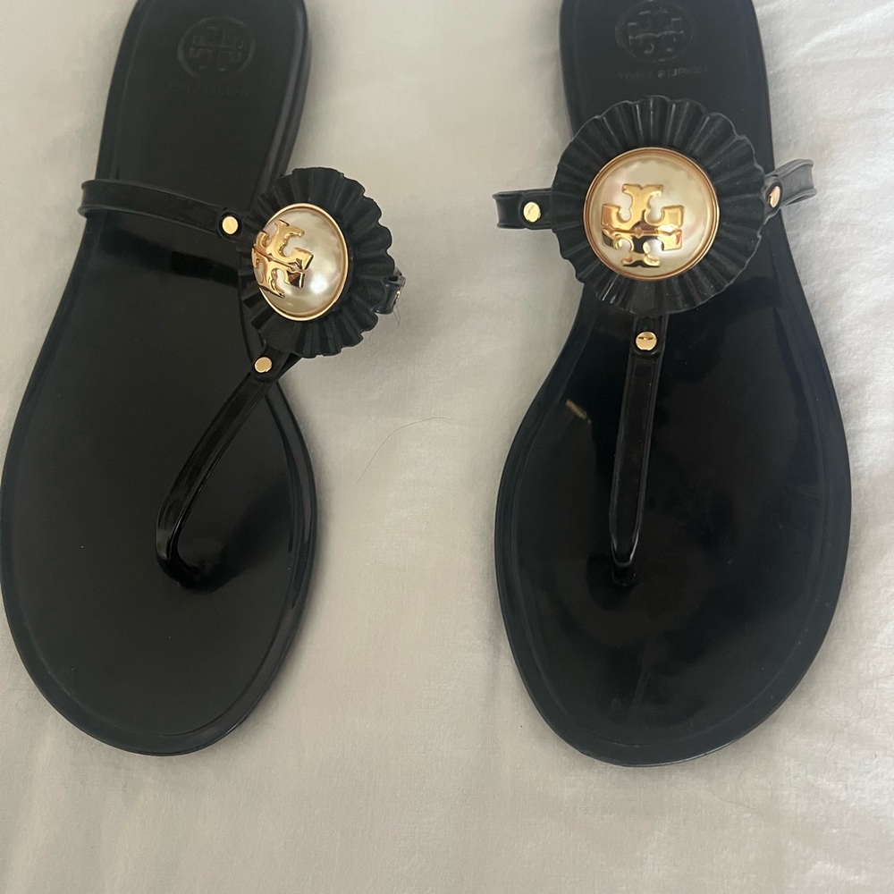 Tory Burch Black Sandals with Large Pearl and Gold TB Emblem. Size 10